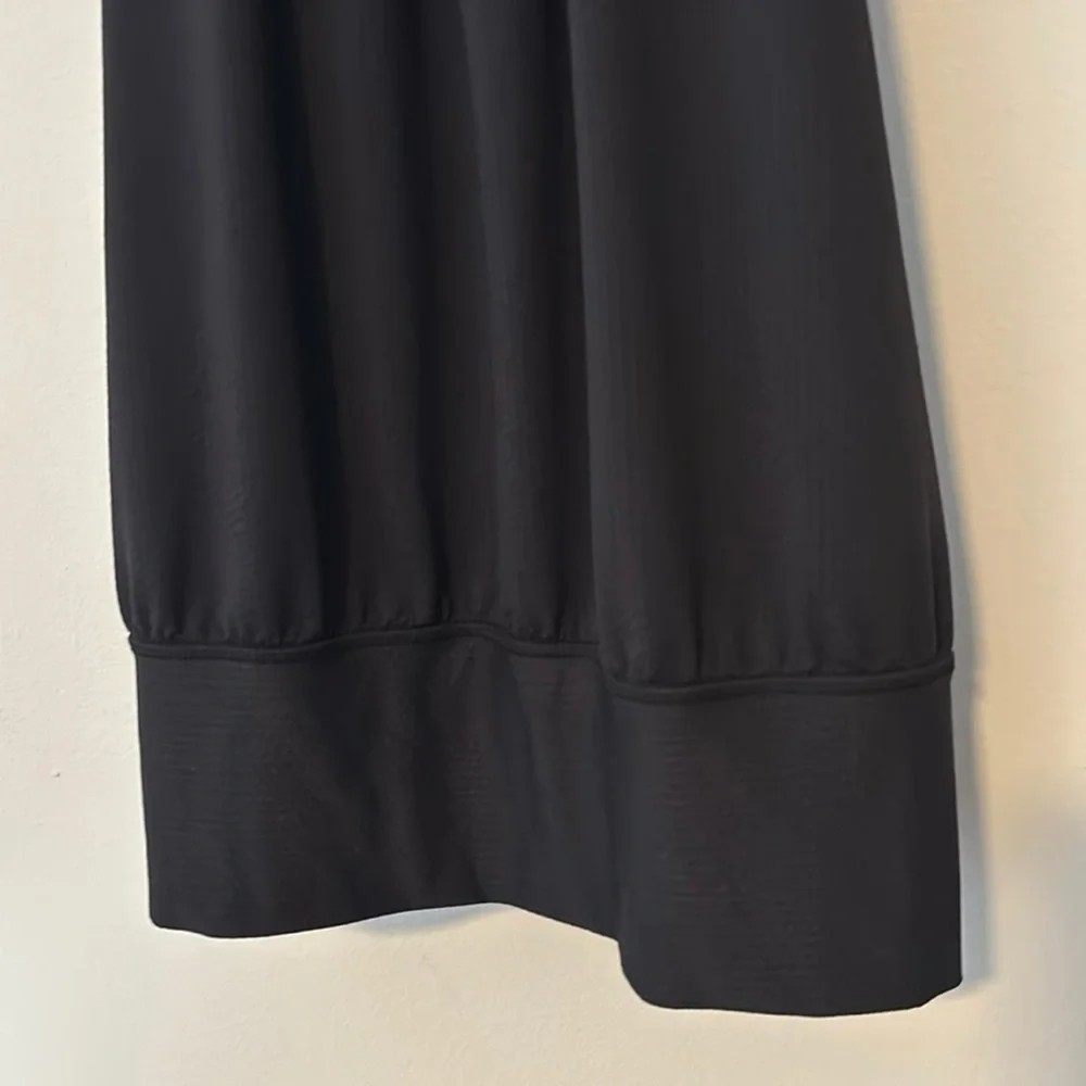 Lululemon Practice Freely Black Tank Size 8 Built In Sports Bra - Picture 4 of 7